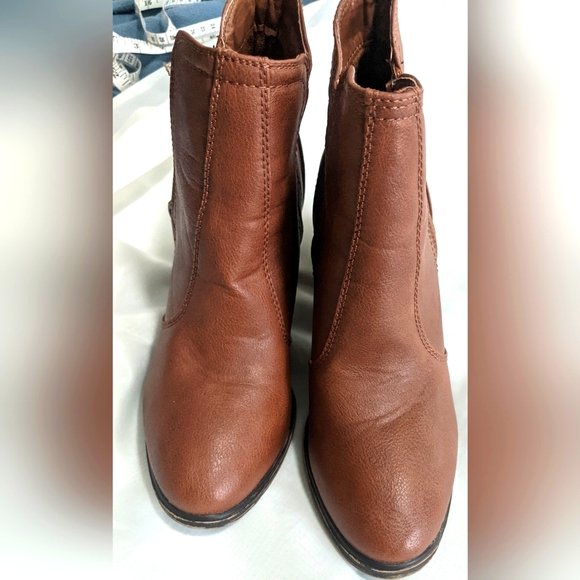 Dollhouse Shoes - Dollhouse Women's Side Zip Booties